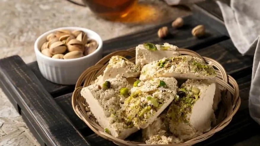 Sale of Halva Ardeh and Shukri in Boroujerd