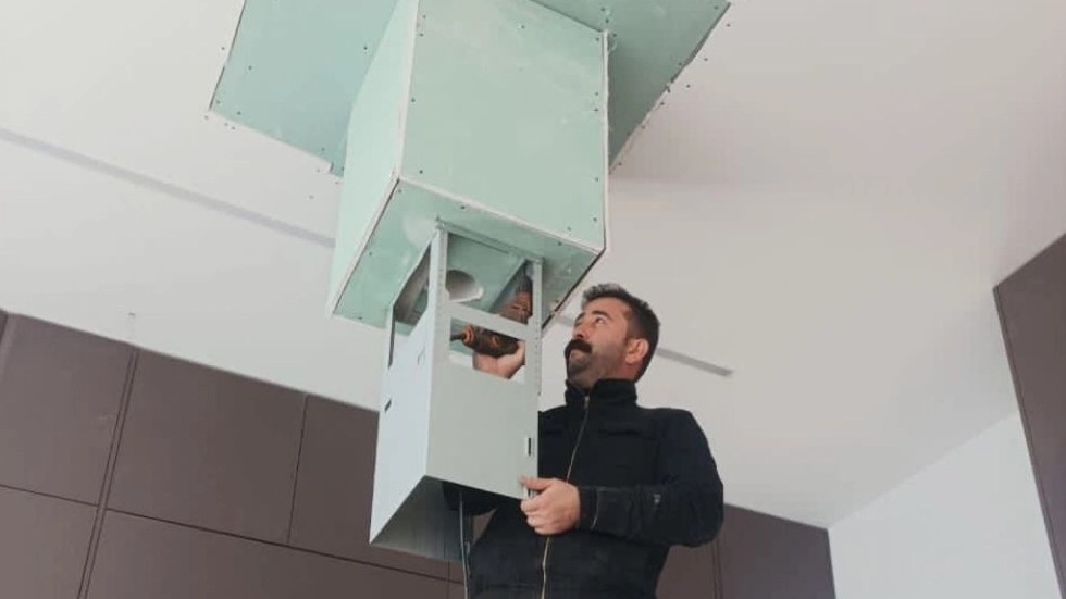 Installation of Island Hoods by Engineer Ghorbani