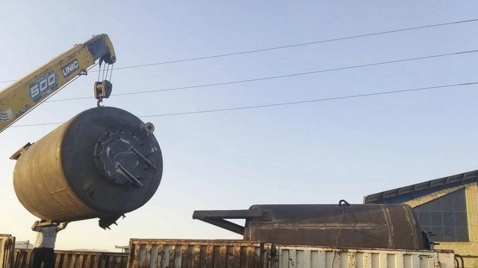 Production of pressure tanks in Tehran