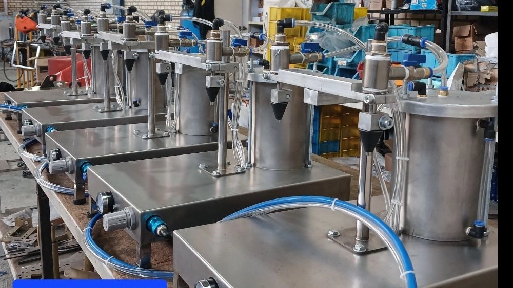 Cologne Filling Machine