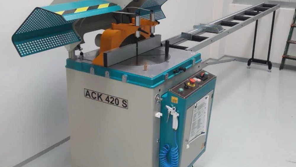 Manirmak, PVC Aluminum Door and Window Machine in Tehran
