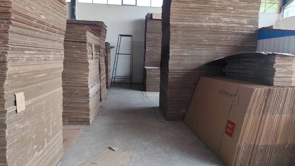 Star carton making, production and sale of three -five cartons and boxes in Tehran