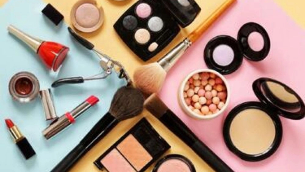 Cute resonance, export and sales of cosmetics in Karaj