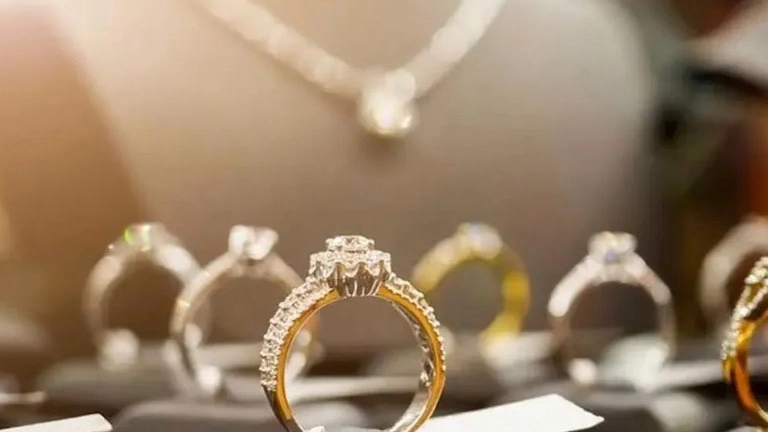 Golden Gold, Design and Sale of Jewelry in Tehran