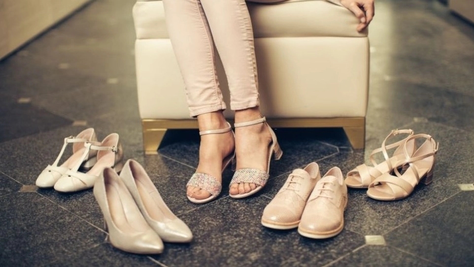 The best models of men's and men's shoes in the Venice Store