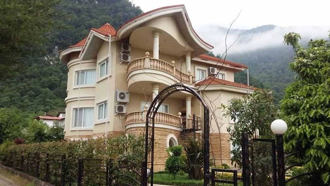 Rasht Housing Market Analysis in 1404