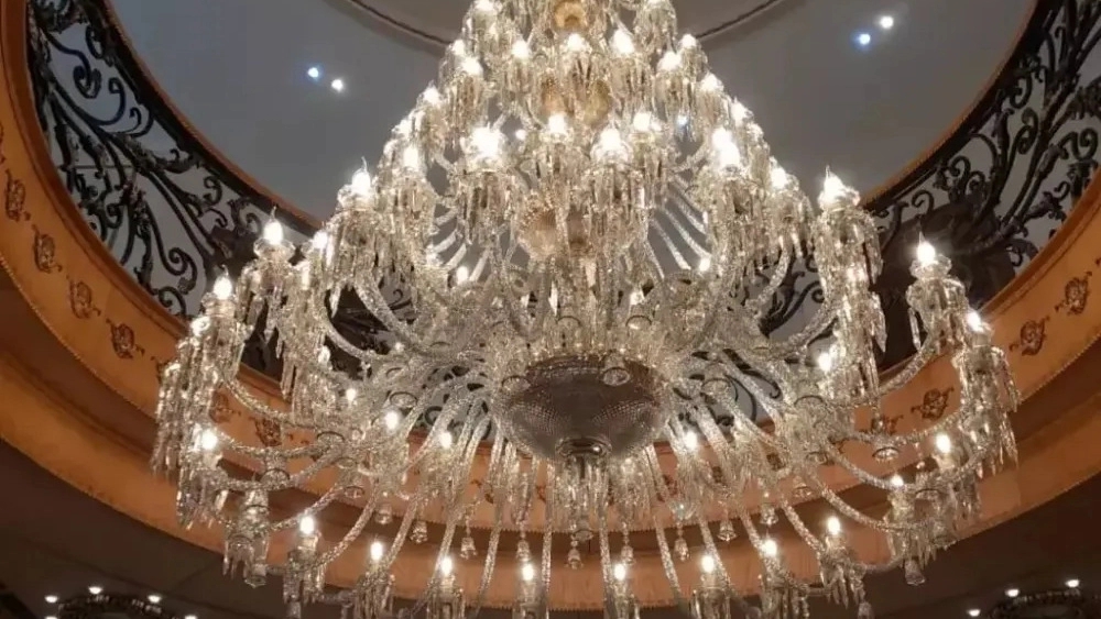 Kashan chandelier, construction and implementation of class chandeliers in Kashan