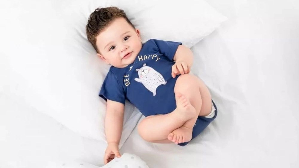 Why is Hannah Kidds the best choice to buy baby clothes in Arak?