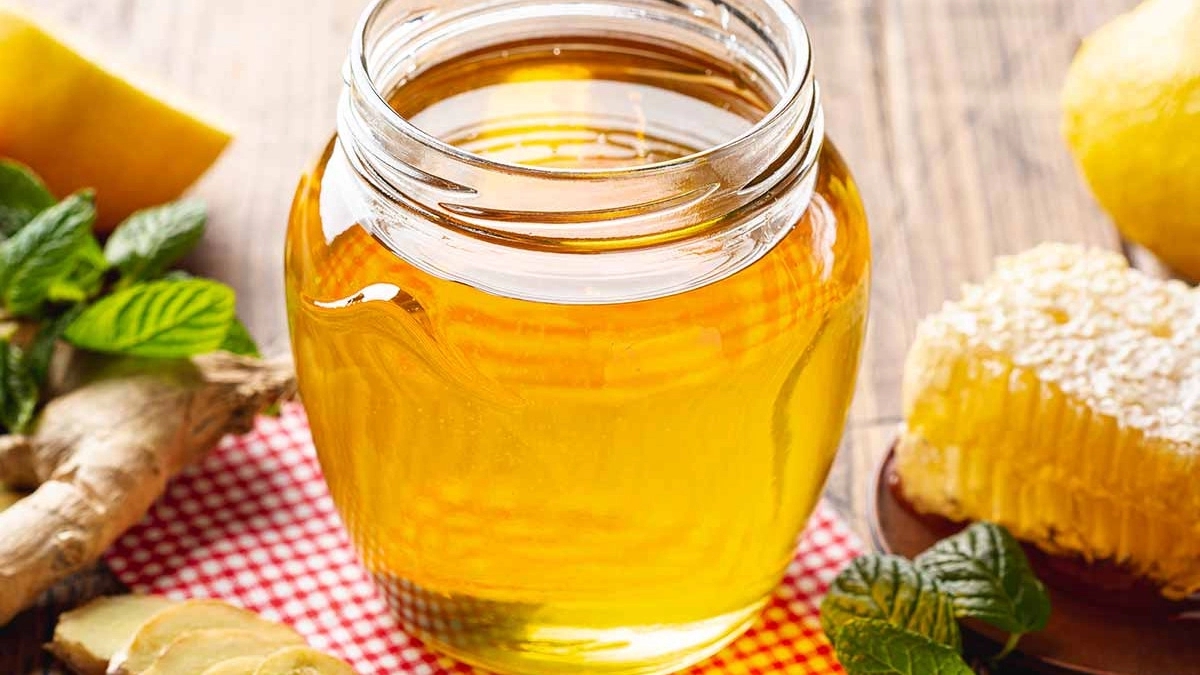 Rahimi Store, Production and Sales of Waxless Honey in Karaj