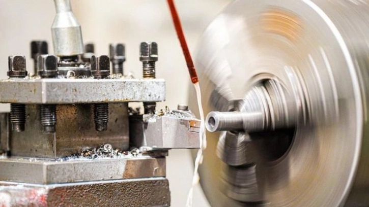 Tehrani molding, turning and segmentation services in Tehran