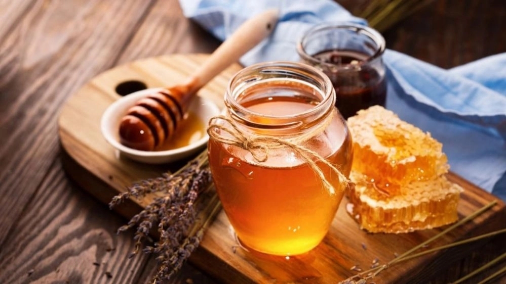 Buy 100 % natural honey with unique therapeutic properties in Tehran