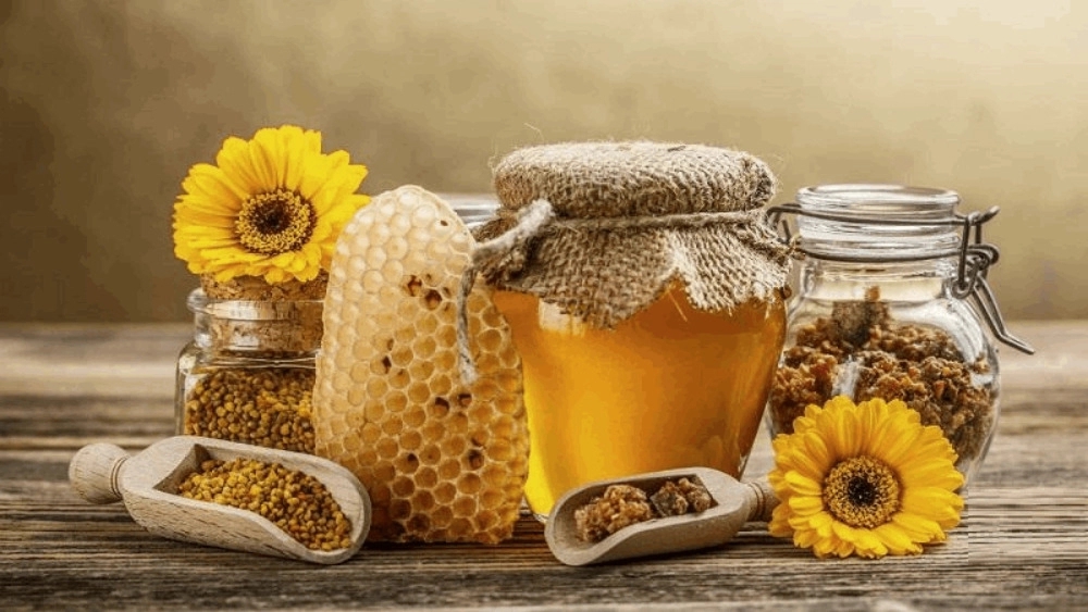 Haji Nejad Store, Sale of Natural Honey in Tehran