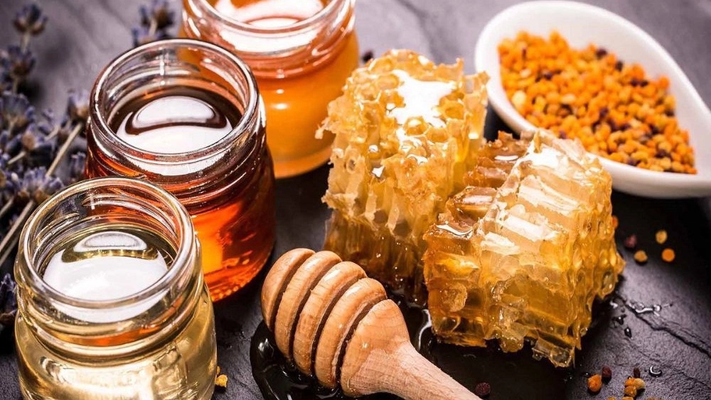 Buy the best organic honey of the mirab from Khani