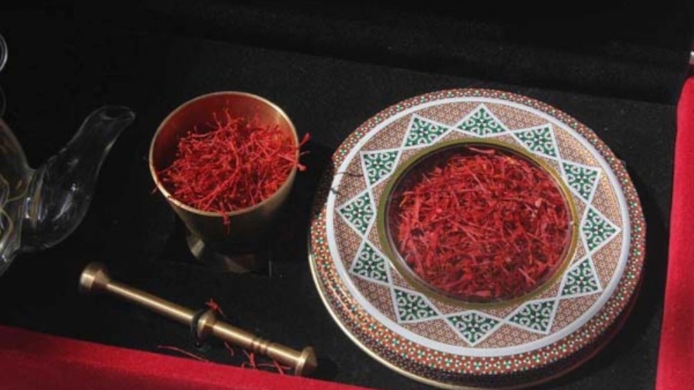 Birjand Store, Sale of Traditional Saffron and Barberry Souvenirs in Mashhad