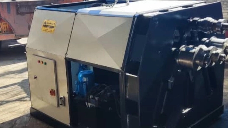 Four -roller roller rolling rollers in triangle machinery