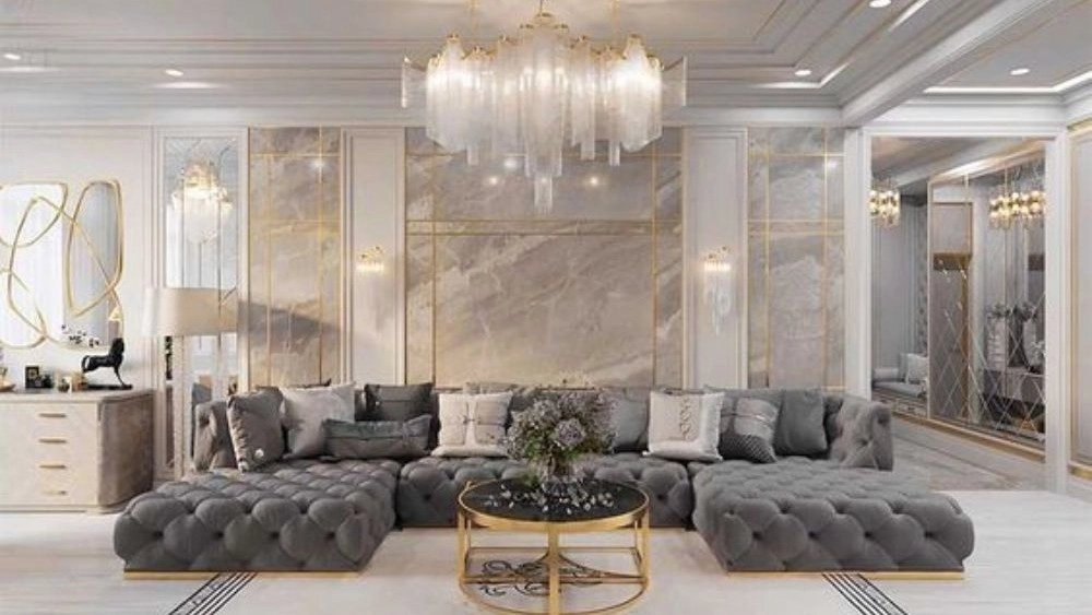 Application of Golden Spider -Man Production Types in Interior and Exterior Decoration