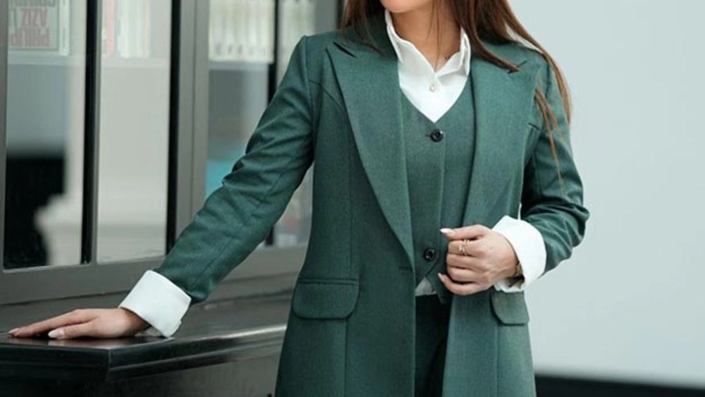 Comparison of Women's Clothing Fabrics: How to choose the best sex from the Mila Gallery?