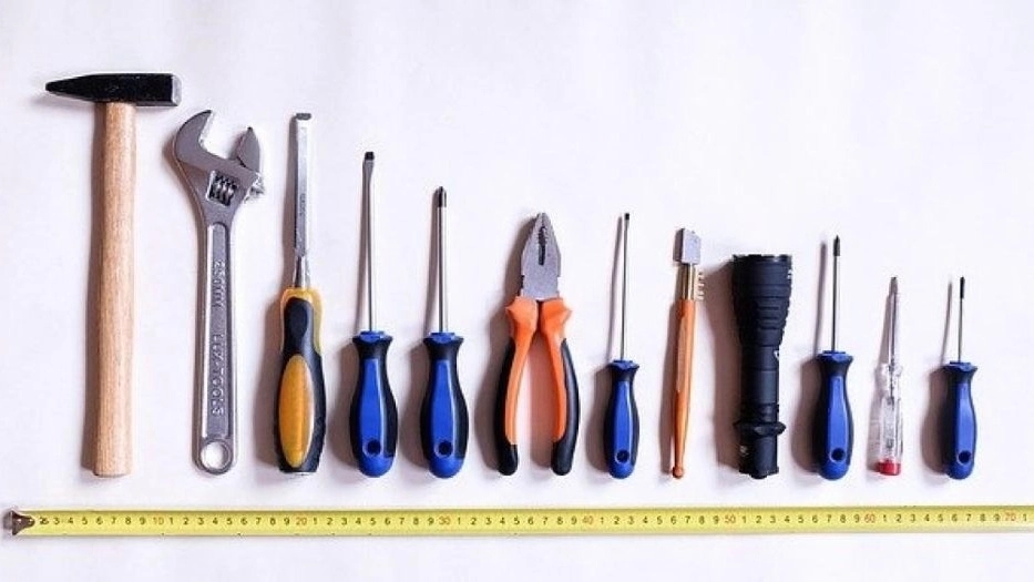 Iranian Tools, Industrial and Adhesive Handmade Distribution in Tehran