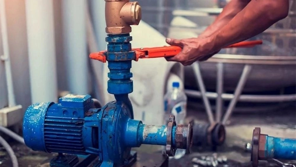 Navid Facilities, Sewage Plumbing Installation and Repair of Cooler and Pump Valves in Isfahan
