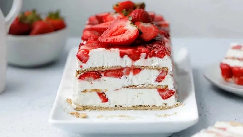 Rasouli Technical and Professional School, Baking Cake and Dessert in Birjand