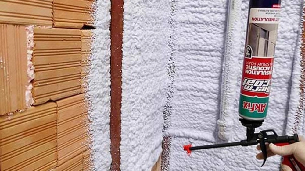 What is a polyurethane spray?