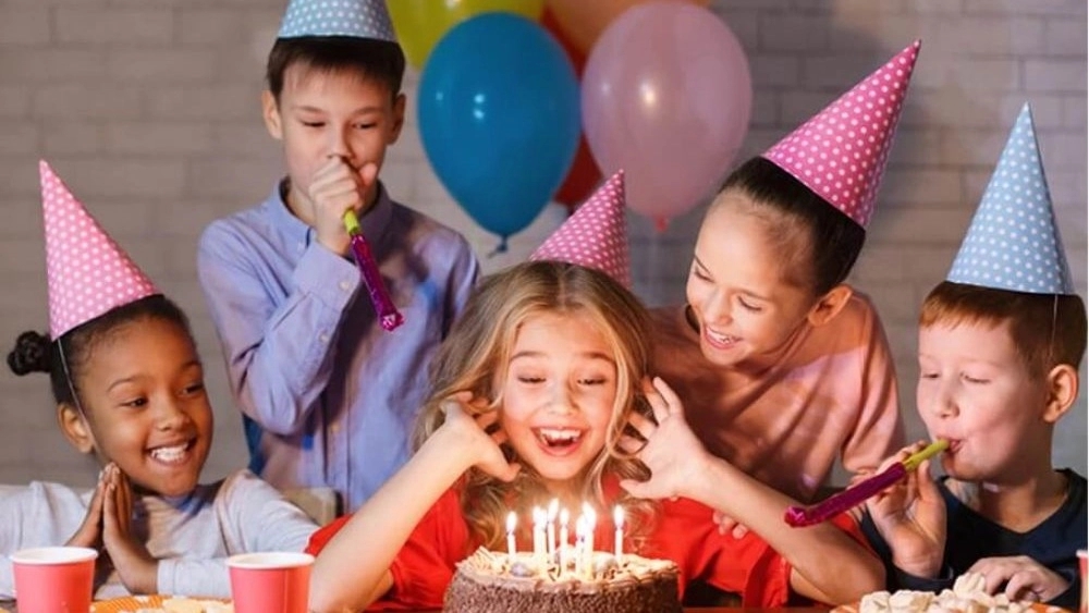 Rainbow House, Game Net and Pooling Birthday in Birjand