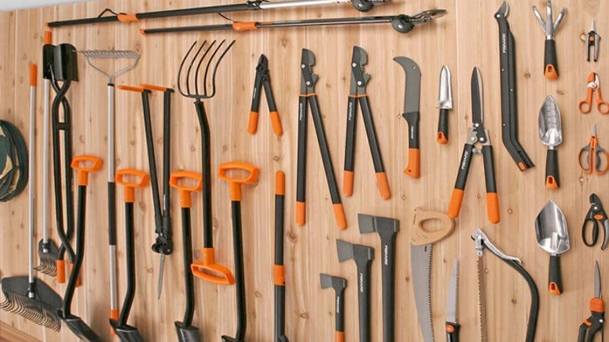 Samavati Store, Sale of all kinds of electric and agricultural tools in Hamadan