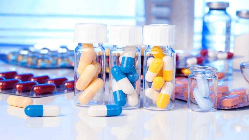 Why is Maham Chemistry the best option for buying pharmaceutical and detergent raw materials in Tehran?