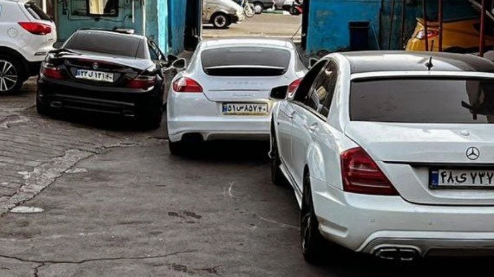 Reverse gear repair, motor gearbox and front -wheel drive service in Tehran