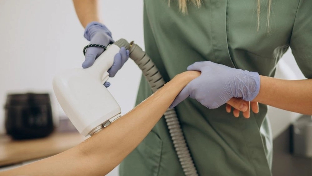 The benefits of laser hair removal for having smooth, hairless skin