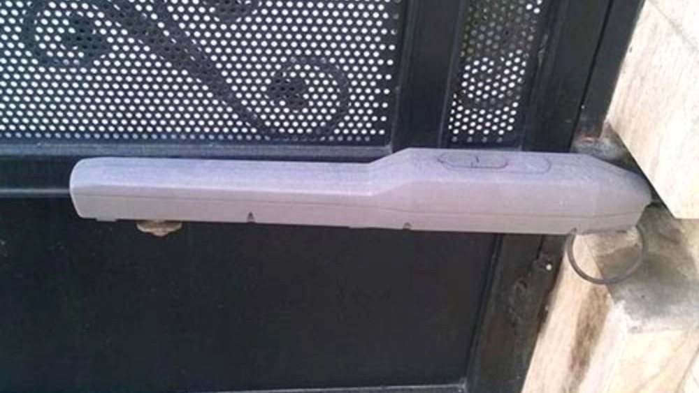 Malmir Electric Shutters, Installation and Repair of Electric Jack in Andisheh