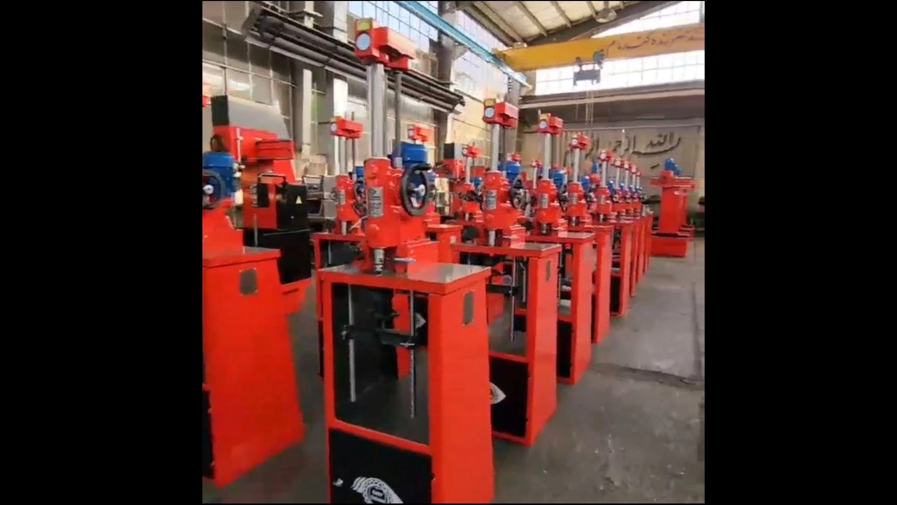Izzy Lash Machine, Production of Fixed Cylinder, Cylinder, Polish, Hydraulic Press