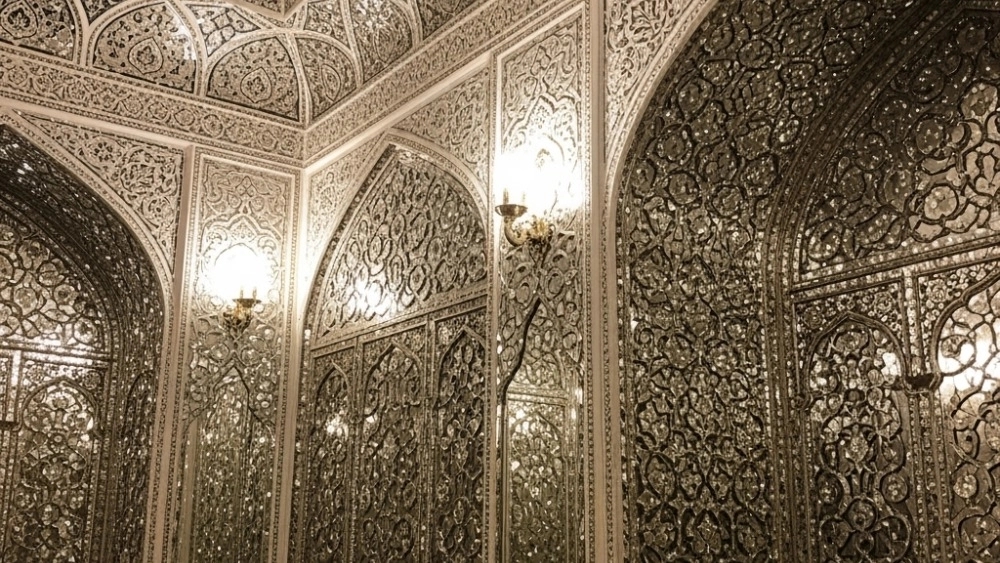 Professional mirroring in Tehran with classic and modern design by Babaei Art Group