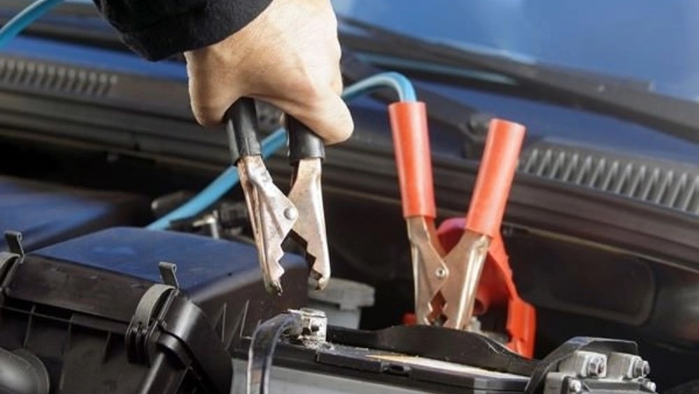 Battery Relief and Mobile Battery Relief on Tehran Freeway
