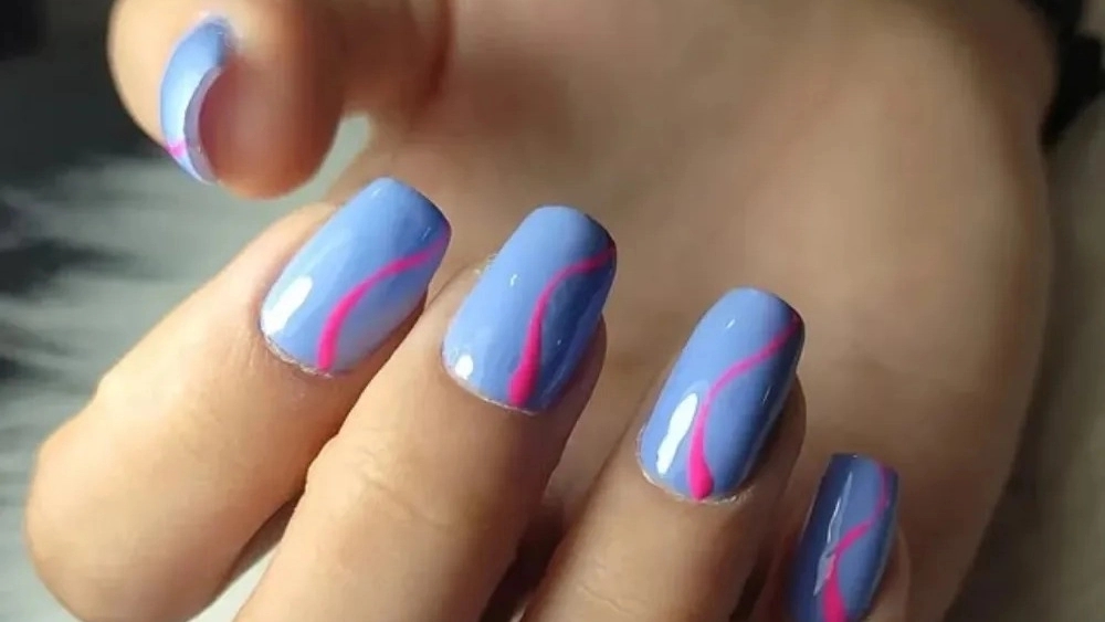 Avina Beauty Salon, Provide a variety of nail hair beauty services in Gorgan