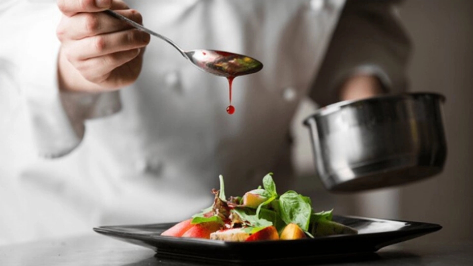 Niusha Zarei Food School, Cooking and Pastry Education in Fereidunkar