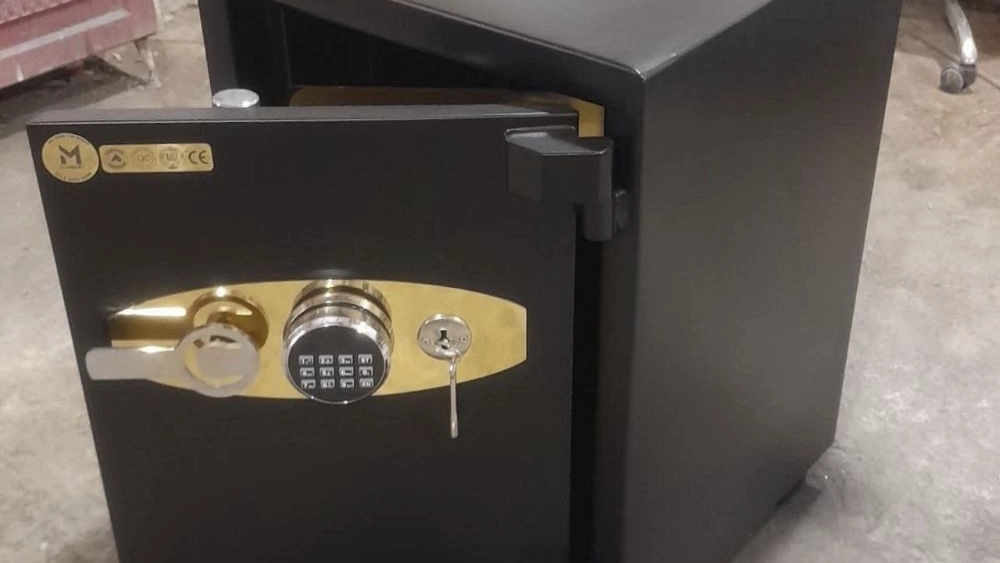 Specialized Safe Store in Semnan
