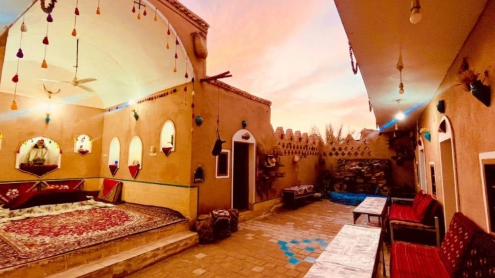 Egyptian Desert Narrator Residence, Reserve and Rental Traditional Hotel in Isfahan