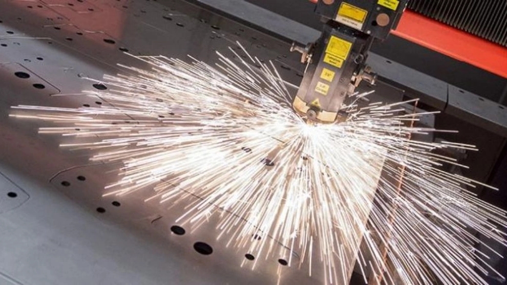 Modern laser cutting, execution of CNC iron and metals in Kamshahr