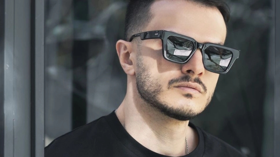 Kaizen Store, Sale of Sunglasses and Nights with Medical Lenses in Gonabad