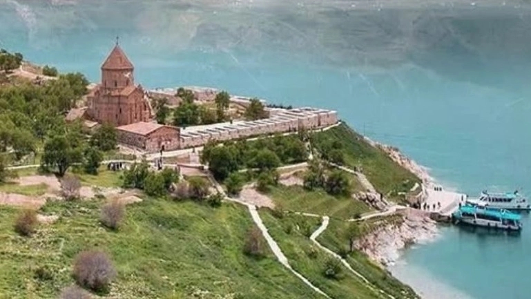 Camelia Tour Travel Company, Türkiye's Van Tour Reservation