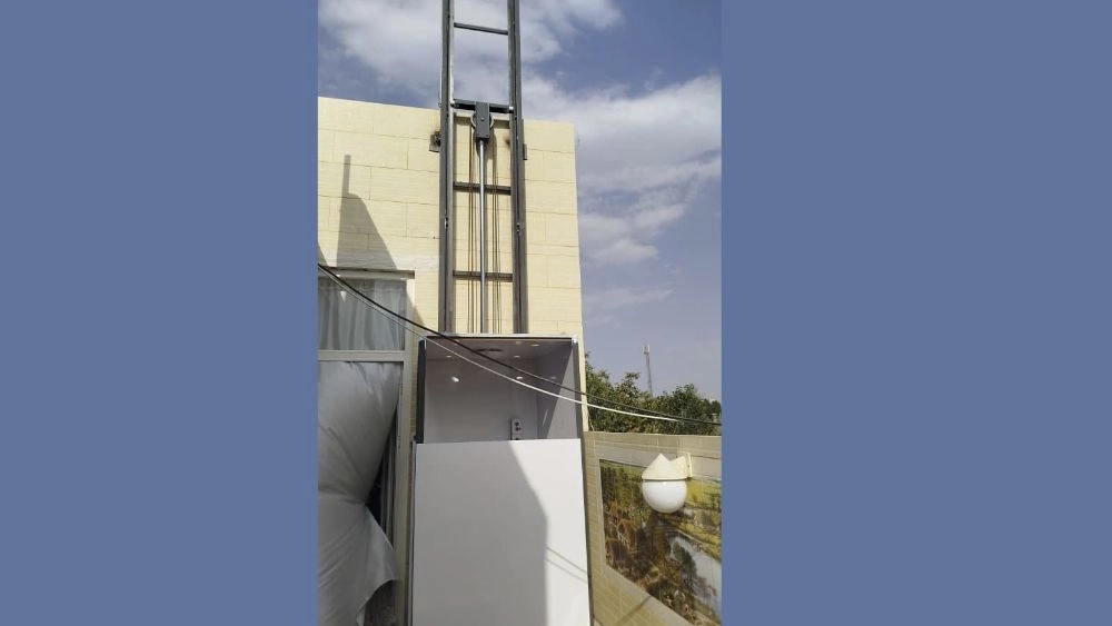 Hydraulic lift installation for Shiraz construction projects