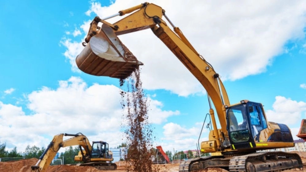 Hamzavi excavation services, rental excavation and demolition of building in Tehran