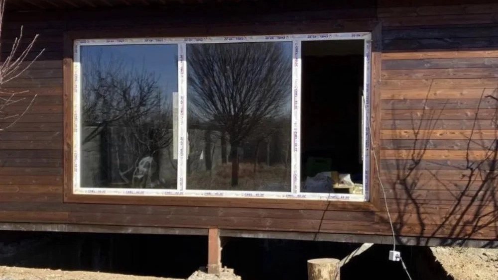 Manufacturing of Luxury Wood Design Door and Window in Tehran