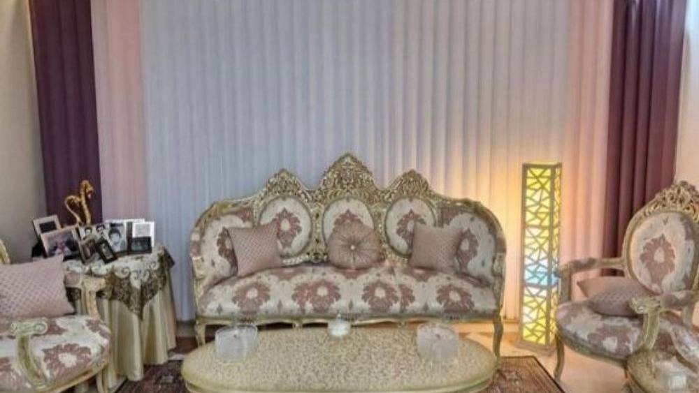 Moradi's Top Decor, Sale of Turkish and Iranian Berlant Vertical Shutters in Tehran