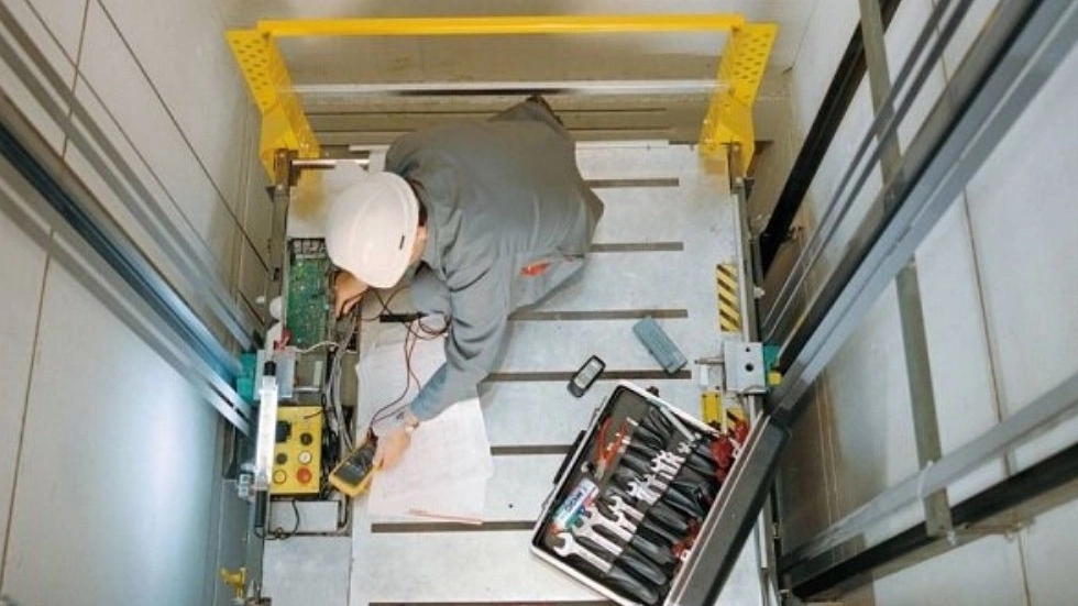 Aramber Gostar, Installation and Reconstruction of Elevator Lift in Tehran