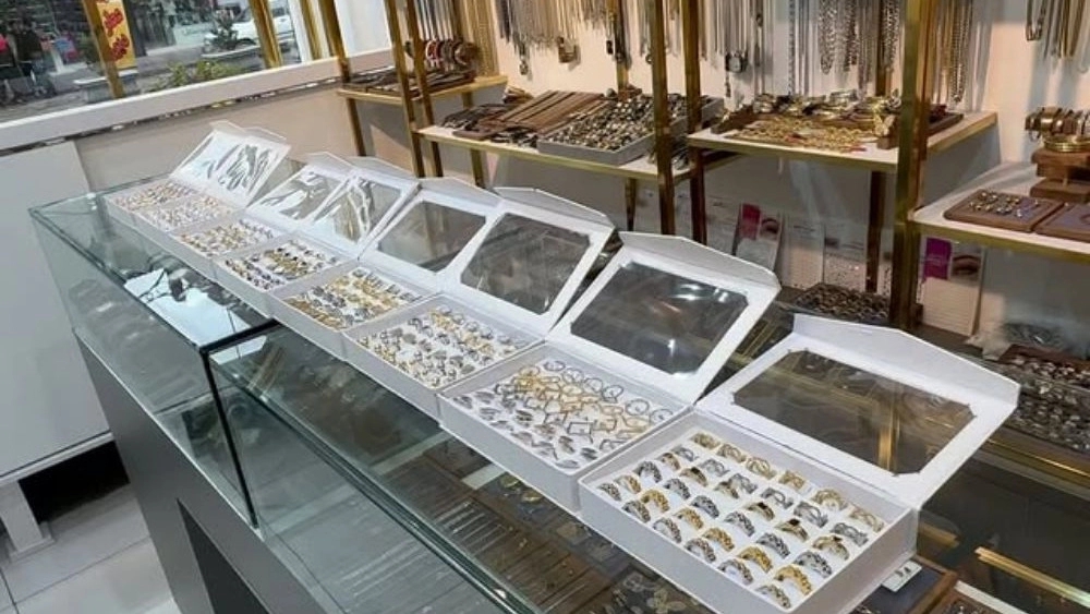 Iqbalian Gallery, Sale of Accessories and jewelry in Babylon