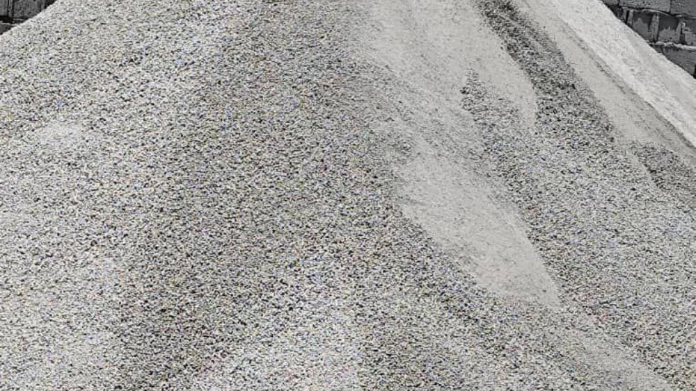 Mineral shell of peasant brothers, powder and almond lens production in Tabriz