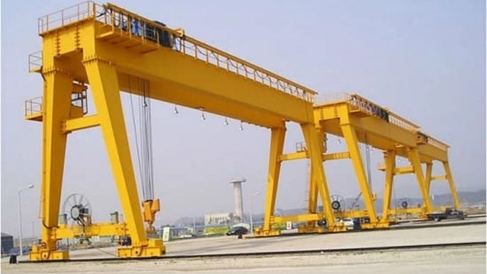 Labor Industry Manufacturing Workshop, Gate and Arm Crane Crane in Isfahan