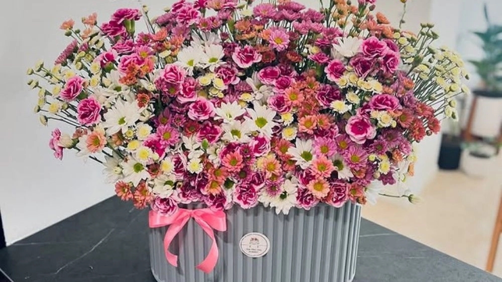 Frida Flower House, Sales and Design of Bridal Bouquet and Design in Shiraz